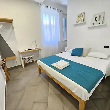 B&B Fuori Squadro - In Centro Con Terrazza Relax Vista Mare Reggio di Calabria Buitenkant foto