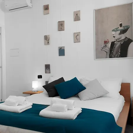 B&B Fuori Squadro - In Centro Con Terrazza Relax Vista Mare Reggio di Calabria Buitenkant foto