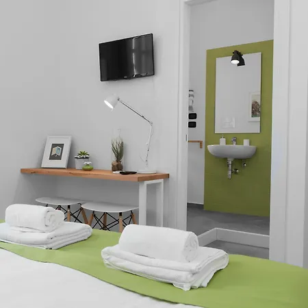 B&B Fuori Squadro - In Centro Con Terrazza Relax Vista Mare Reggio di Calabria Buitenkant foto
