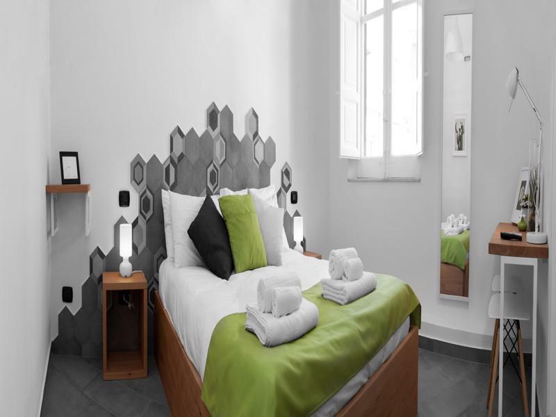 Fuori Squadro - In Centro Con Terrazza Relax Vista Mare Frühstückspension Reggio Calabria